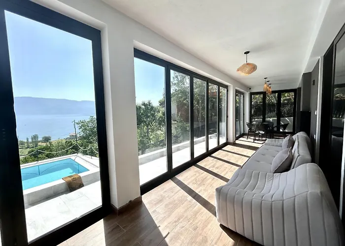 Bella Vista Rezidence 别墅